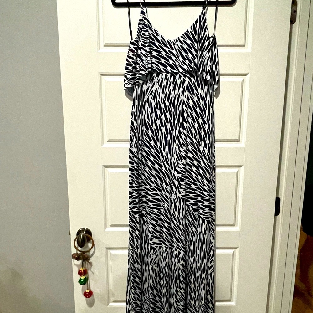 5/48 Navy & White Maxi